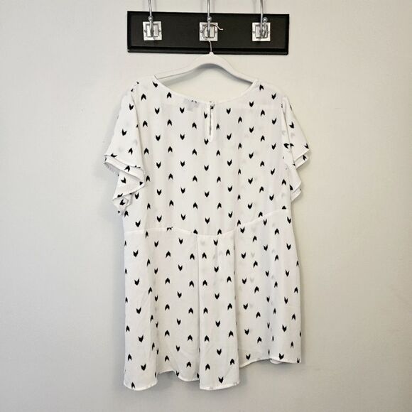 Torrid Ruffle Sleeve Blouse - Picture 4 of 6